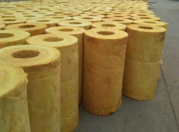 巖棉管廠家的專業(yè)性！